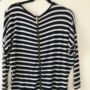 Michael Kors top with back zipper !! 💙